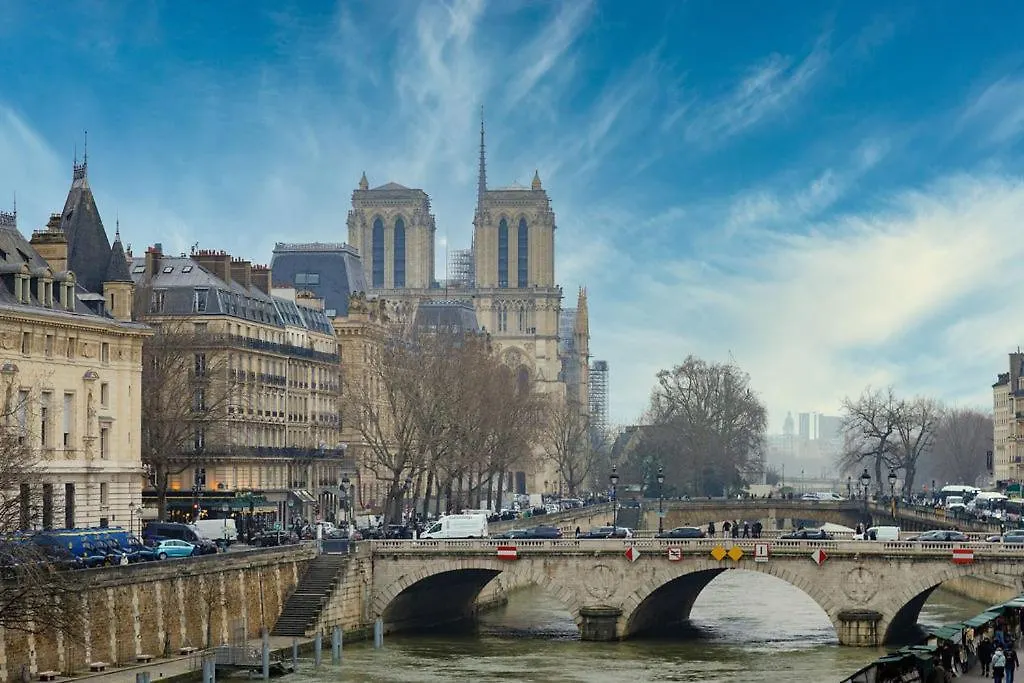 Oniri - Serviced Apartments Notre Dame - Quai Des Grands Augustins Paris 0*,  France
